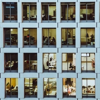 PRACODAWCY UWGLĘDNILI REKRUTACJE W PLANACH NA ROK 2021 RAPORT PŁACOWY HAYS POLAND 2021