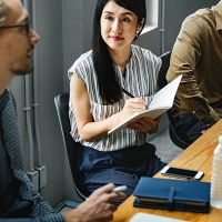 Jak polskie firmy walczą z niedoborem pracowników? 