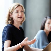 KOBIETY NA RYNKU PRACY  CORAZ WIĘKSZE AMBICJE I SATYSFAKCJA