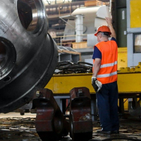 Przemysł potrzebuje rąk do pracy. W III kwartale 2021 roku firmy chcą rozbudowywać swoje zespoły