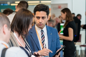 Zauroczeni pracą handlowca