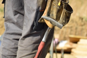 Ile zarabia się w branży budowlanej?