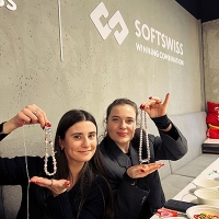 Nie tylko technologia: jak kultura SOFTSWISS przyciąga talenty