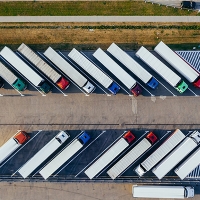 Mniej nowych miejsc pracy w transporcie i logistyce