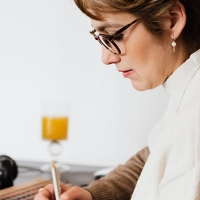 ROZWÓJ W DOMOWYM ZACISZU 48% SPECJALISTÓW W OKRESIE PANDEMII PODJĘŁO DZIAŁANIA ROZWOJOWE