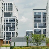 Aby pozostać w grze o inwestycje, Polska musi przyspieszyć tempo zmian. Priorytet? Rozwój kompetencji cyfrowych i transformacja technologiczna