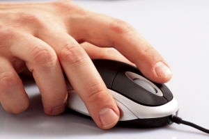 Technologie silnie zmieniają rynek pracy, jednak polscy pracownicy nie obawiają się wyzwania