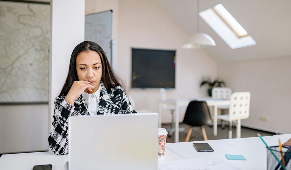 4-dniowy tydzień pracy traci zwolenników - 6 na 10 pracowników obawia się spadku pensji